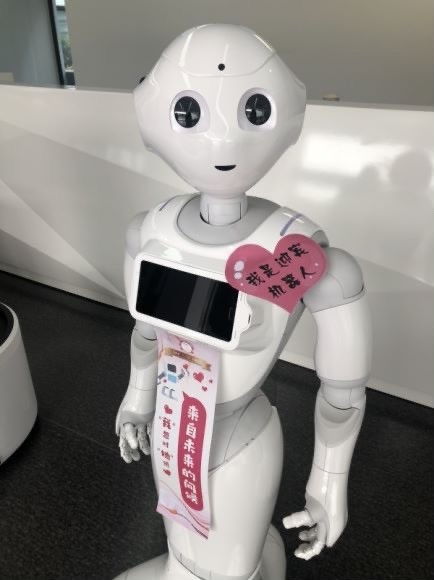 女神節暖心獻禮 閔行首發38臺智能零售機器人，點亮3.8折消費新體驗